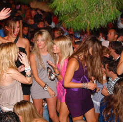 A Night at Austria's Escort Scene: A Peek into the Intriguing Nightlife