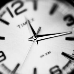 atomic clock accuracy