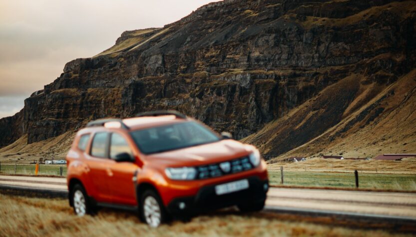 Renault Duster Hybrid features